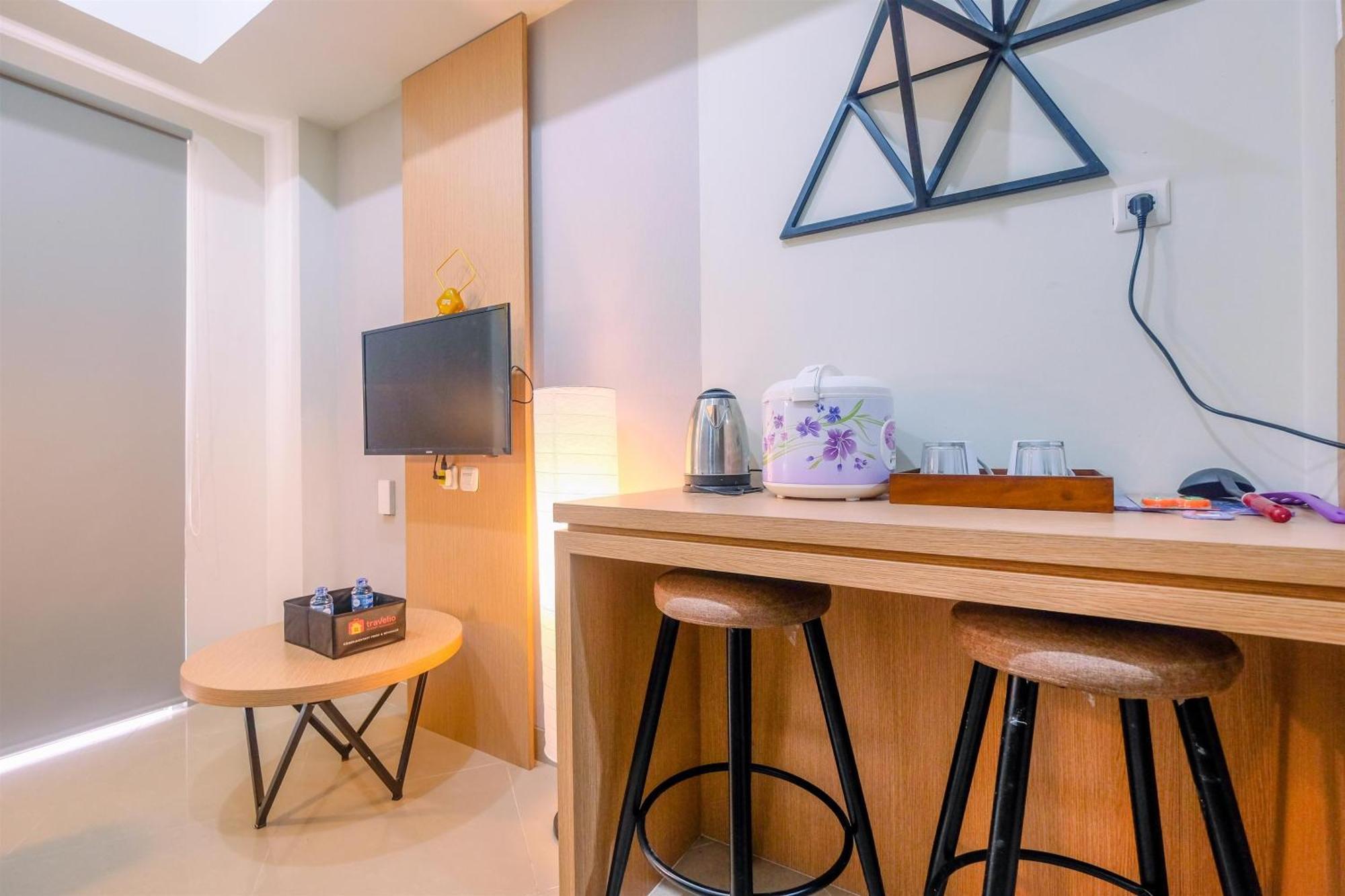 Comfort 1br At Mustika Golf Residences By Travelio Bekasi