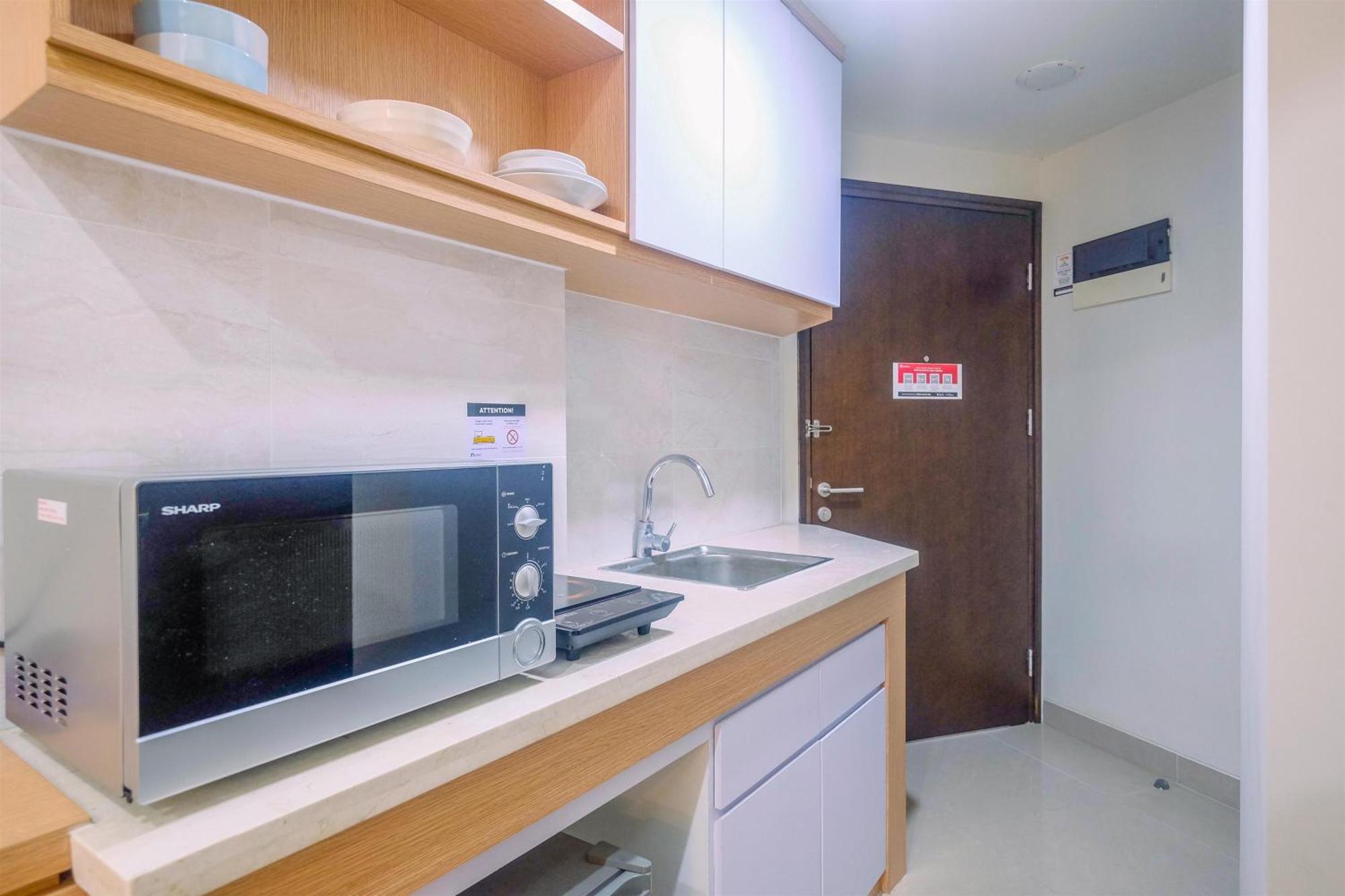 Comfort 1br At Mustika Golf Residences By Travelio * Bekasi